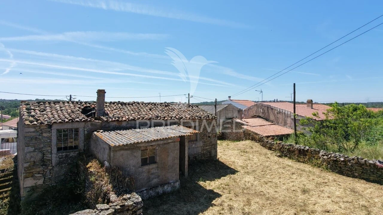 Moradia T9 para Venda em Almeida Foto 8