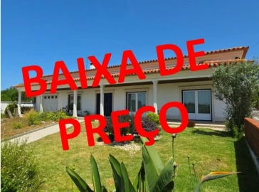 Moradia T4 para Venda em Monte Redondo e Carreira