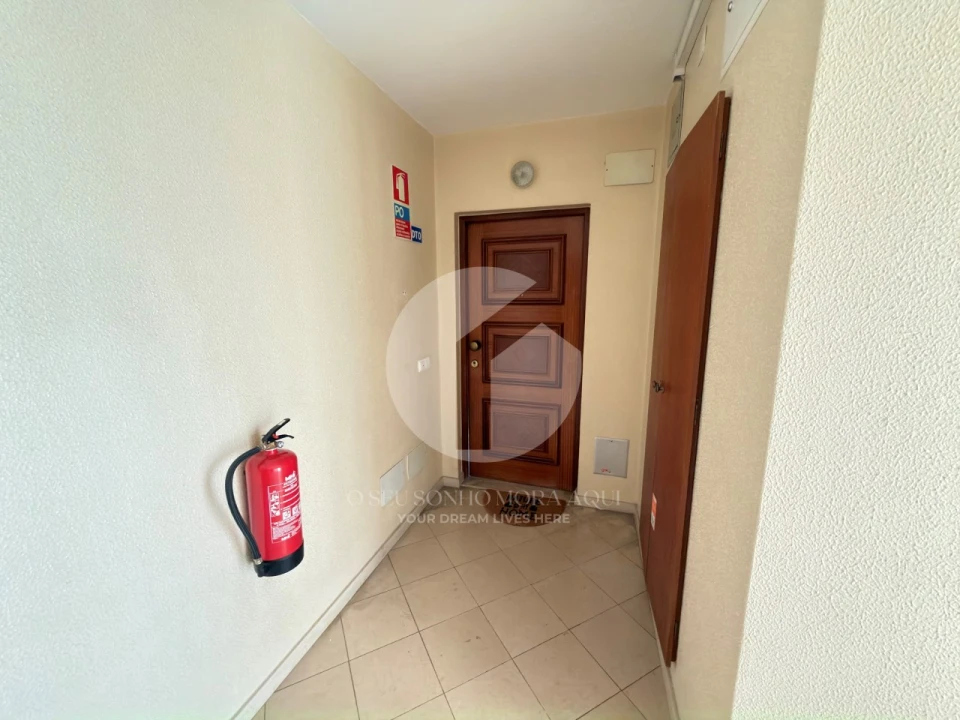 Apartamento T2 para Venda em Olhão Foto 2