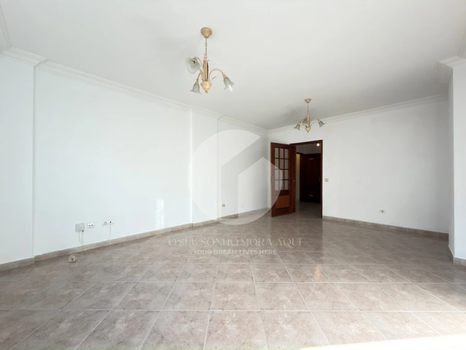 Apartamento T2 para Venda em Olhão Foto 7