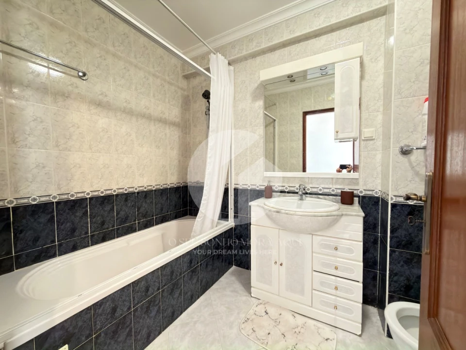 Apartamento T2 para Venda em Olhão Foto 14