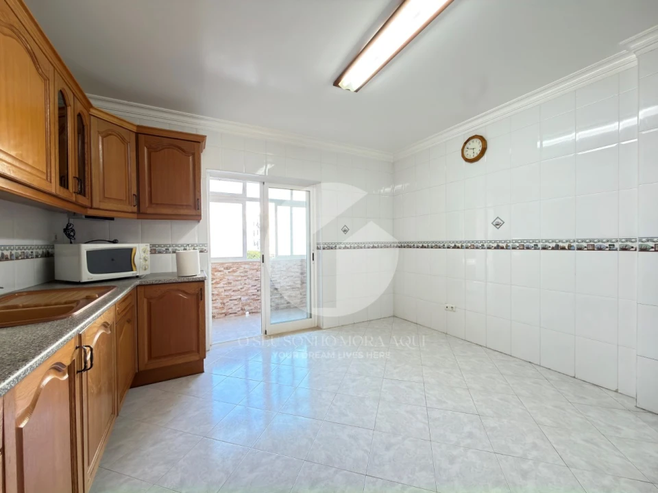 Apartamento T2 para Venda em Olhão Foto 19