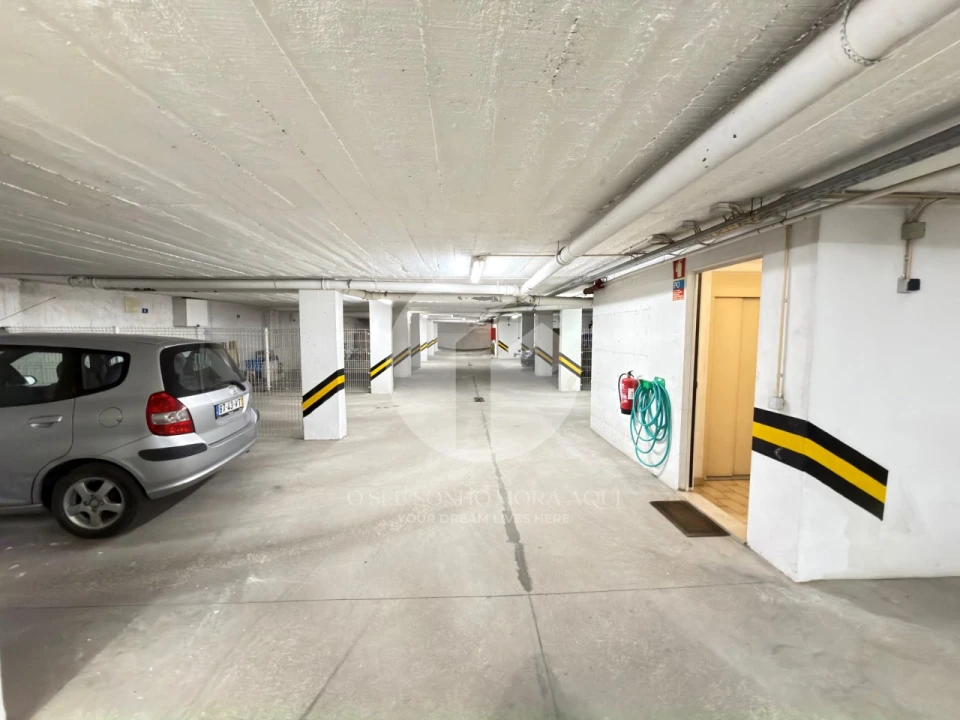 Apartamento T2 para Venda em Olhão Foto 25