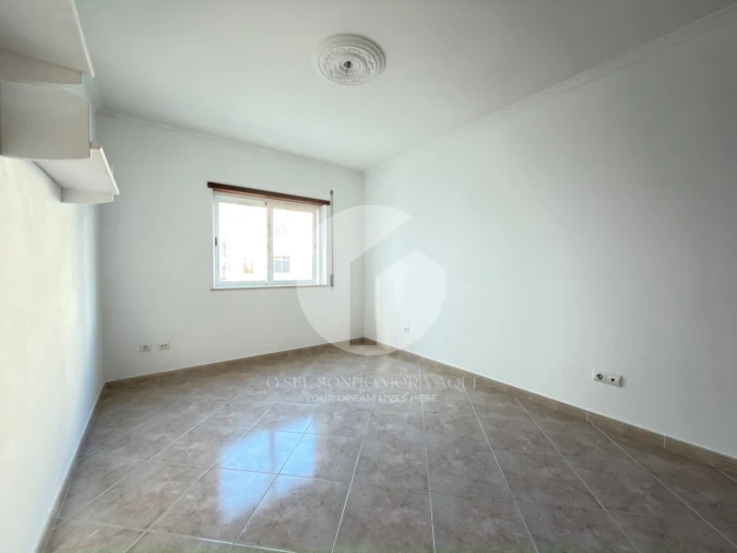 Apartamento T2 para Venda em Olhão Foto 17