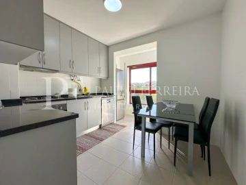 Apartamento T2 para Venda em Vila Nova de Famalicão e Calendário