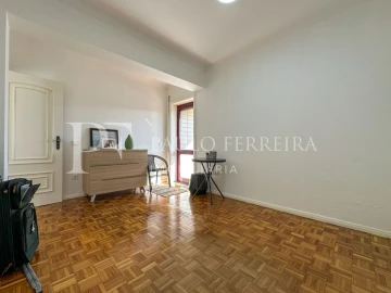 Apartamento T2 para Venda em Vila Nova de Famalicão e Calendário