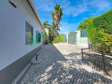 Moradia T6 para Venda em Alvor