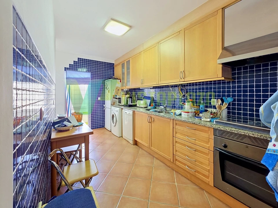 Apartamento T2 para Venda em Portimão Foto 4