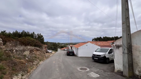 Moradia T3 para Venda em Olho Marinho