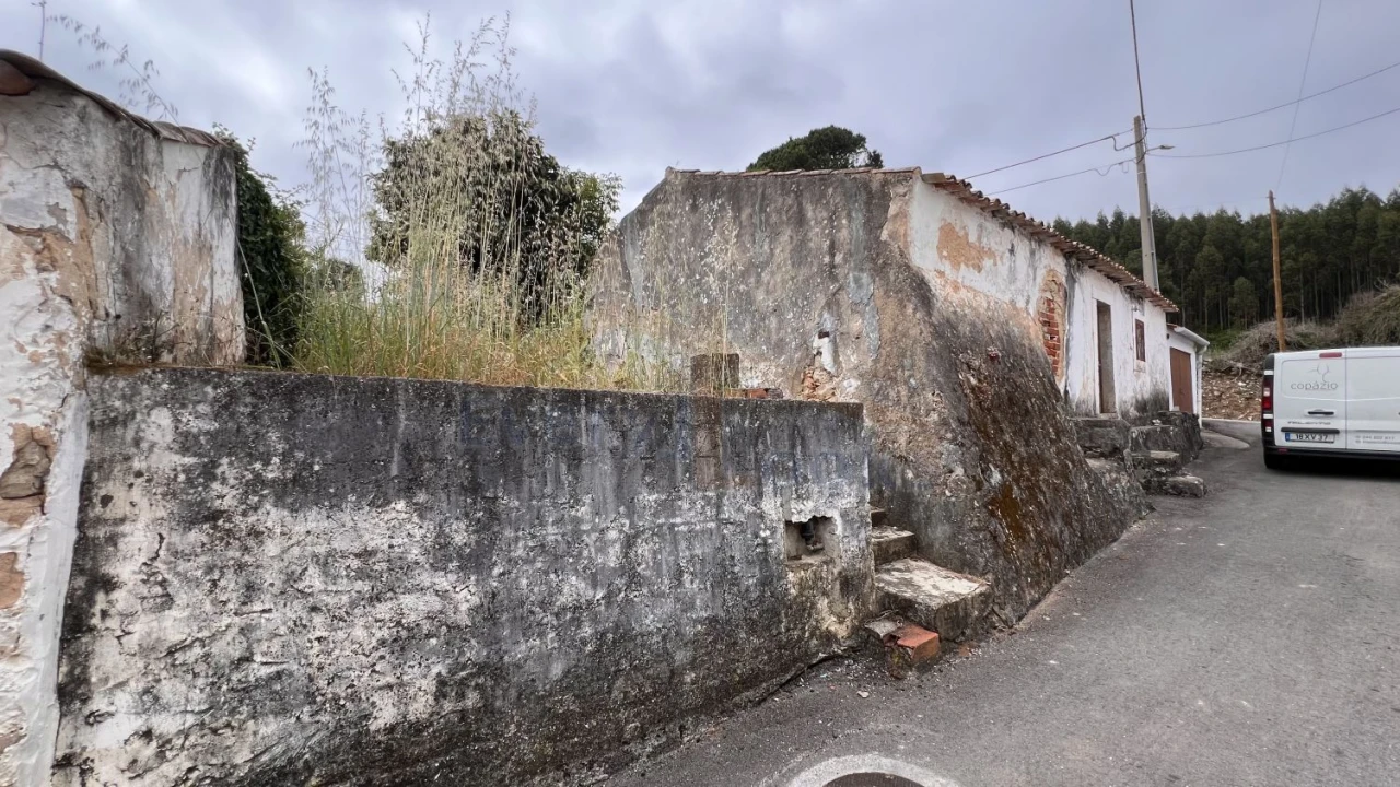 Moradia T3 para Venda em Olho Marinho Foto 4