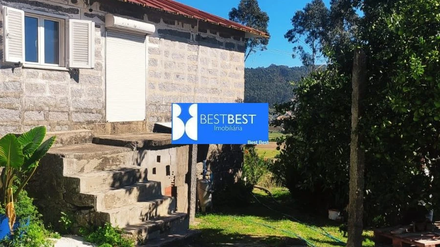 Moradia T3 para Venda em Vale (São Cosme), Telhado e Portela