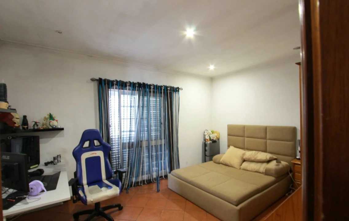 Moradia T4 para Venda em Gandra Foto 11