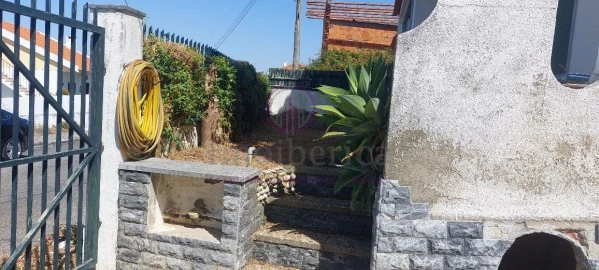 Moradia T2 para Venda em São Domingos de Rana