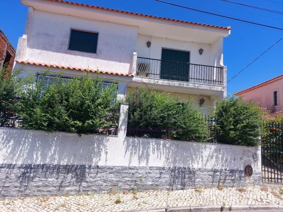 Moradia T2 para Venda em São Domingos de Rana Foto 31