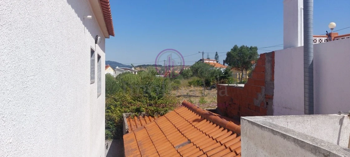Moradia T2 para Venda em São Domingos de Rana Foto 7