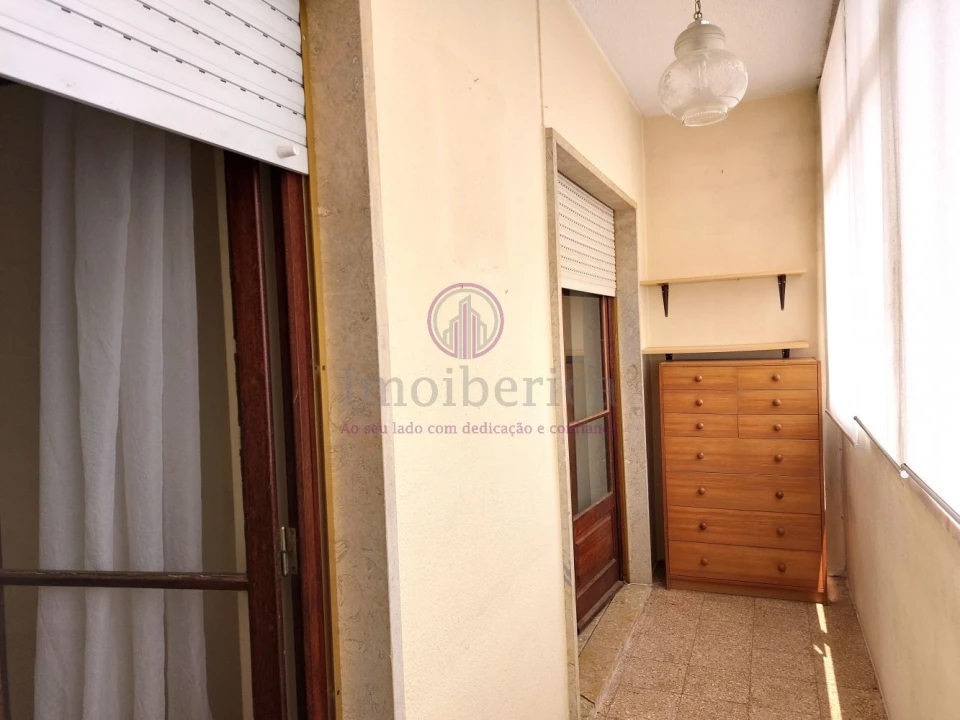 Apartamento T2 para Venda em São Domingos de Rana Foto 2
