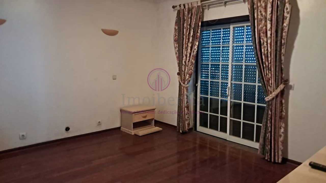 Moradia T2 para Venda em São Domingos de Rana Foto 21