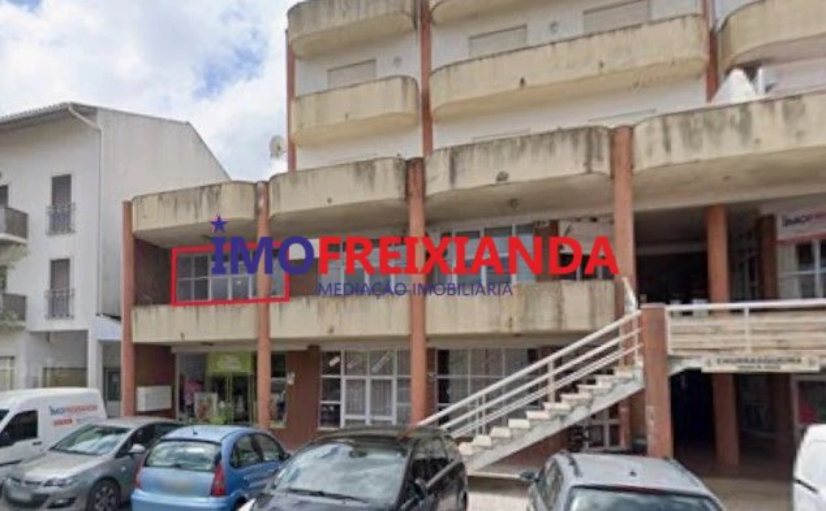 Loja para Venda em Freixianda, Ribeira do Fárrio e Formigais Foto 1