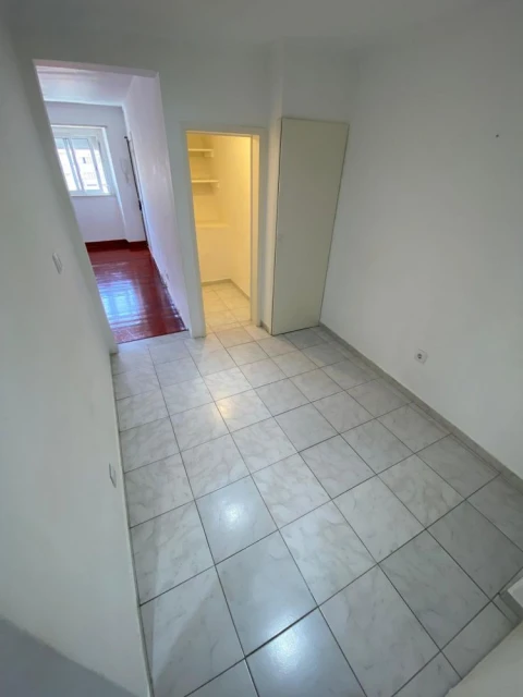 Apartamento T1 para Venda em São Vicente
