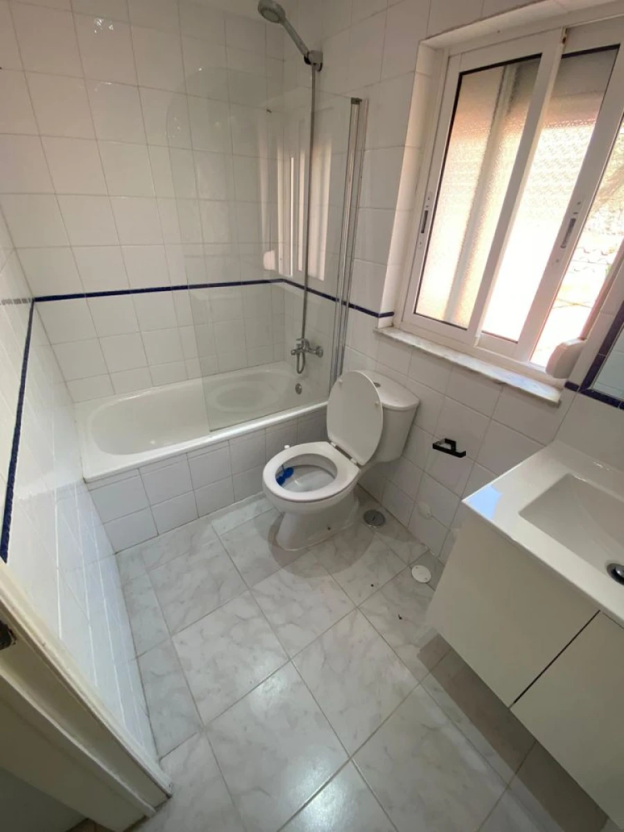 Apartamento T1 para Venda em São Vicente Foto 18