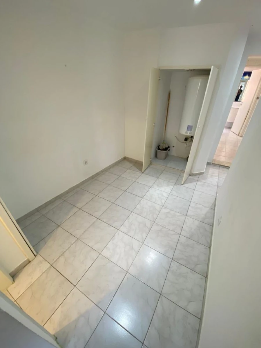 Apartamento T1 para Venda em São Vicente Foto 9