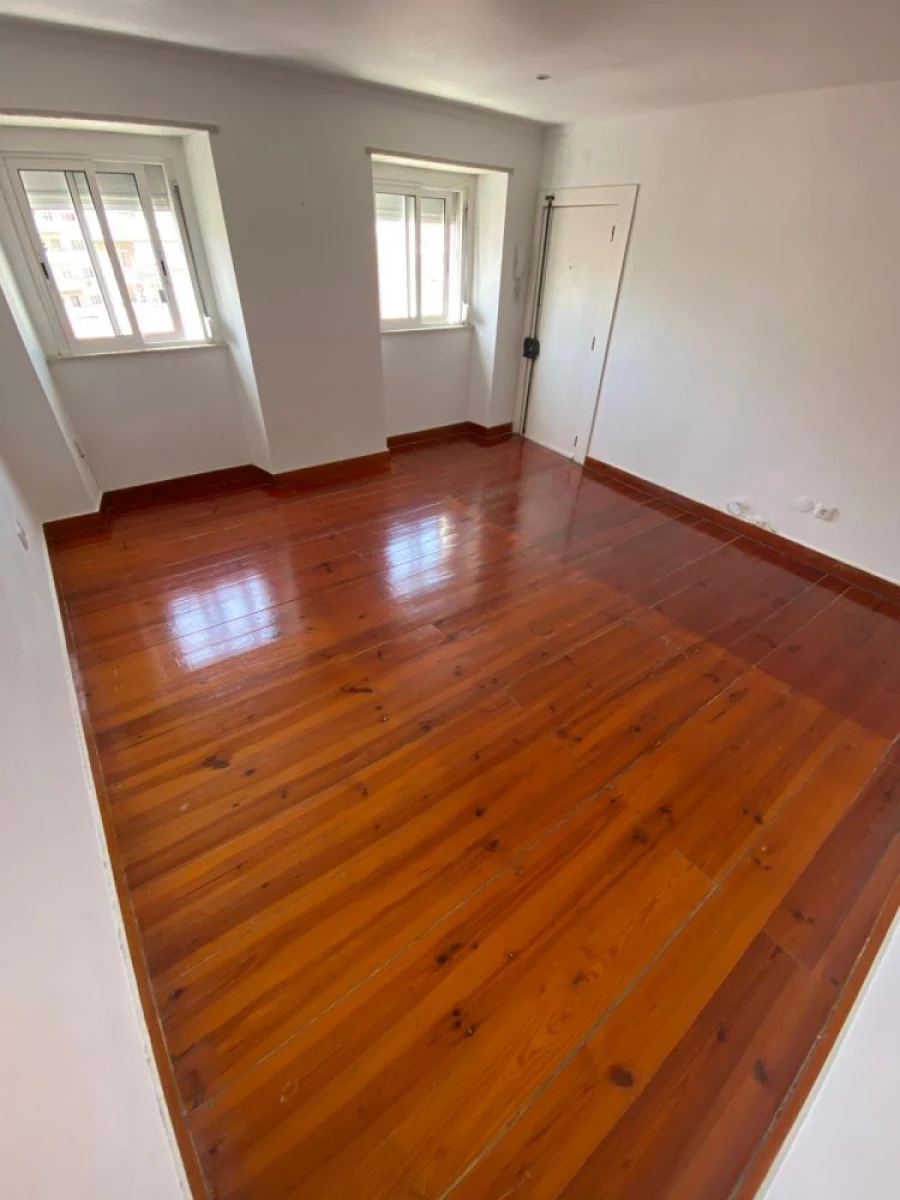 Apartamento T1 para Venda em São Vicente