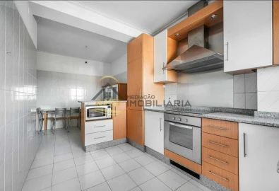 Apartamento T3 para Venda em Fafe