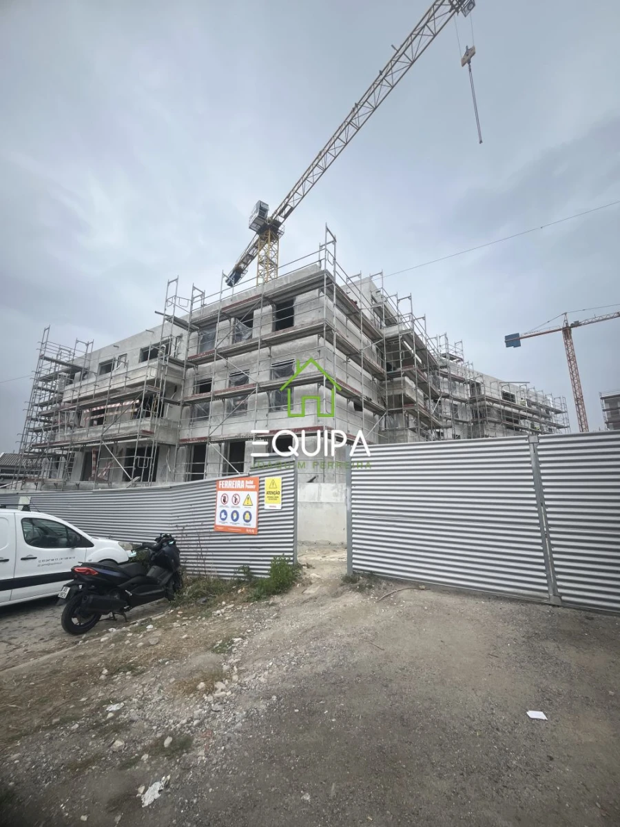 Apartamento T2 para Venda em Vila das Aves Foto 3