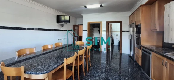 Moradia T6 para Venda em Mafra