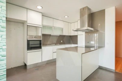 Apartamento T2 para Venda em Glória e Vera Cruz