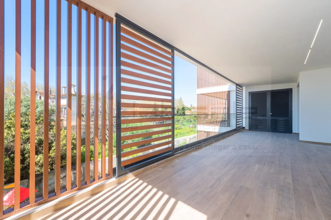 Apartamento T4 para Venda em Carcavelos e Parede Foto 2