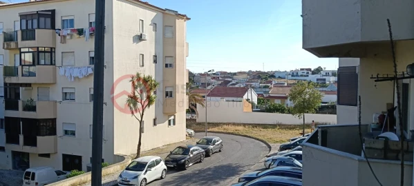 Apartamento T3 para Venda em Laranjeiro e Feijó