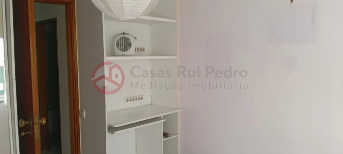 Apartamento T3 para Venda em Laranjeiro e Feijó Foto 17