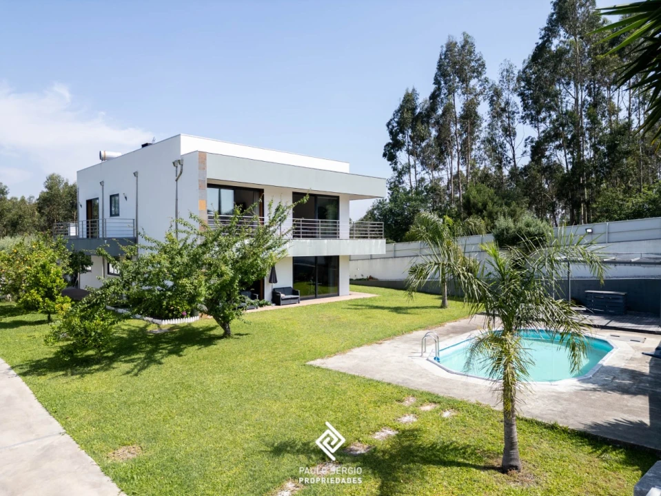 Moradia T5 para Venda em São Roque Foto 1