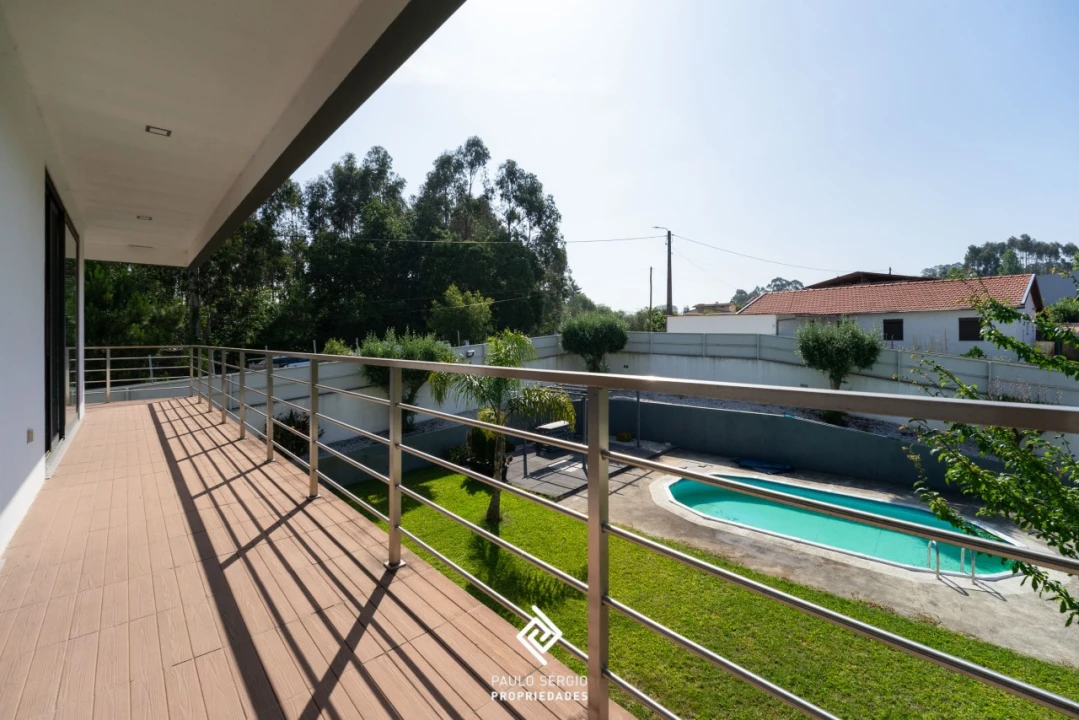 Moradia T5 para Venda em São Roque Foto 29