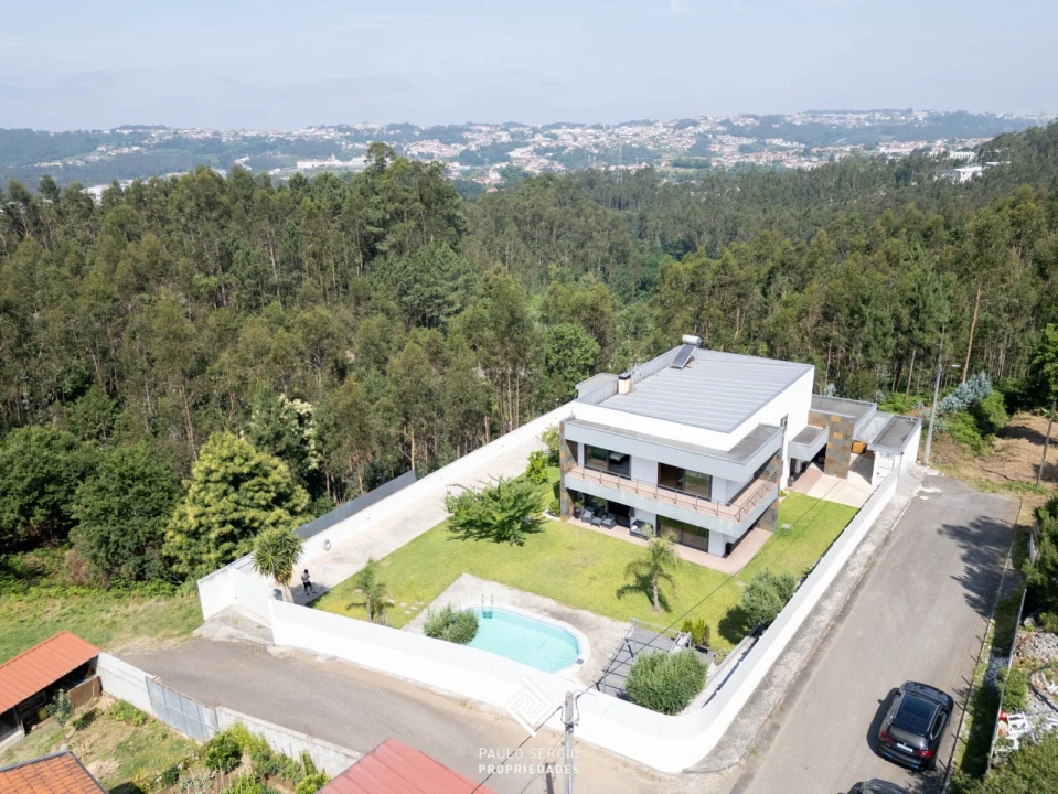 Moradia T5 para Venda em São Roque Foto 34