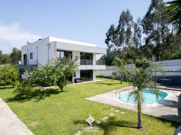 Moradia T5 para Venda em São Roque