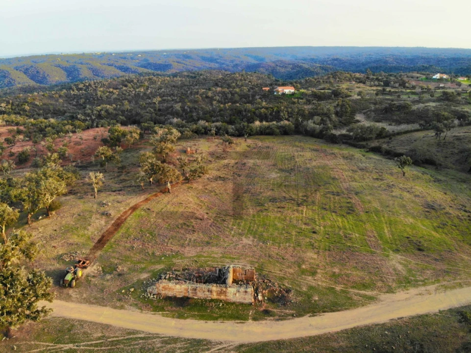 Terreno para Venda em Grândola e Santa Margarida da Serra Foto 1