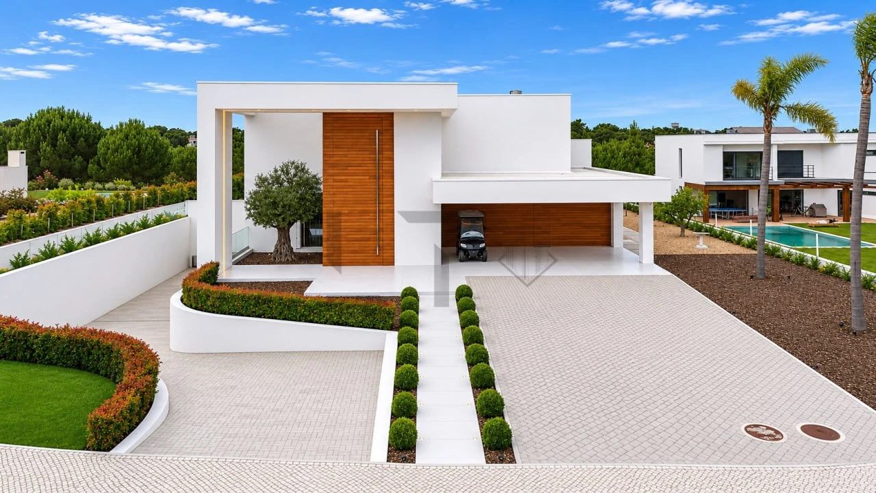 Moradia T6 para Venda em Quinta do Conde Foto 1