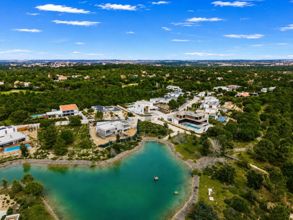 Moradia T6 para Venda em Quinta do Conde Foto 4