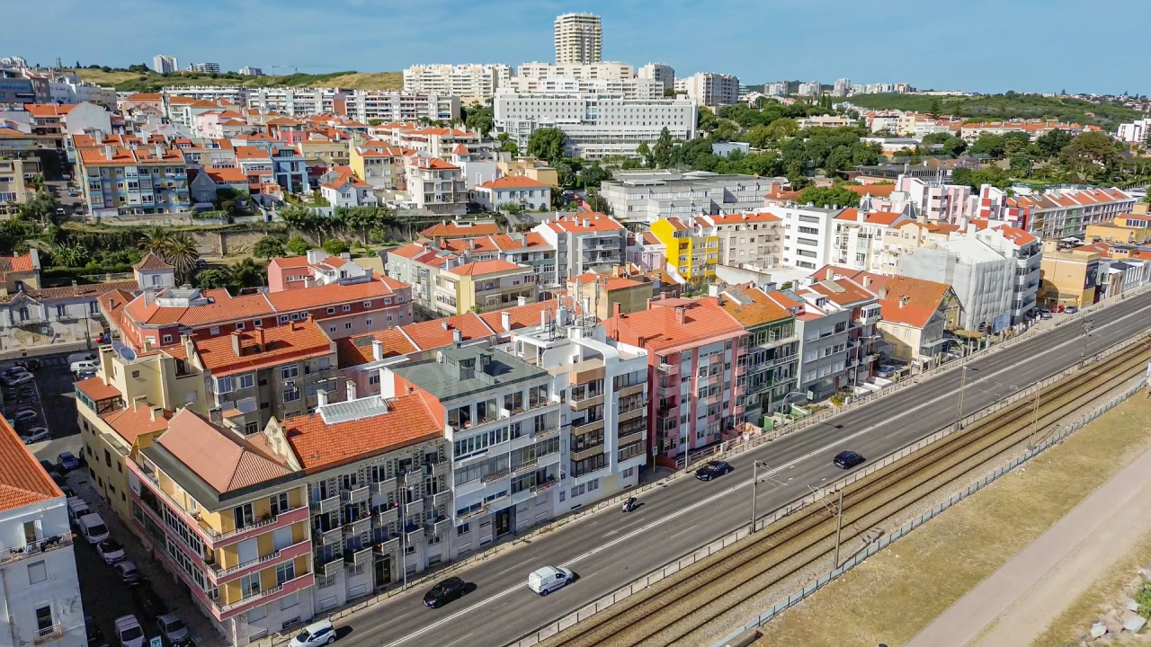 Apartamento T3 para Venda em Algés, Linda-A-Velha e Cruz Quebrada-Dafundo Foto 5