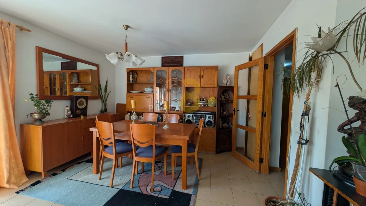 Apartamento T3 para Venda em Lordelo do Ouro e Massarelos Foto 1
