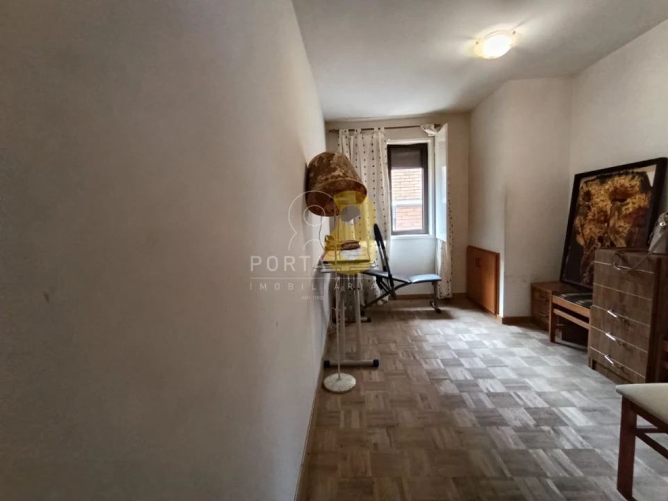 Apartamento T3 para Venda em Lordelo do Ouro e Massarelos Foto 11