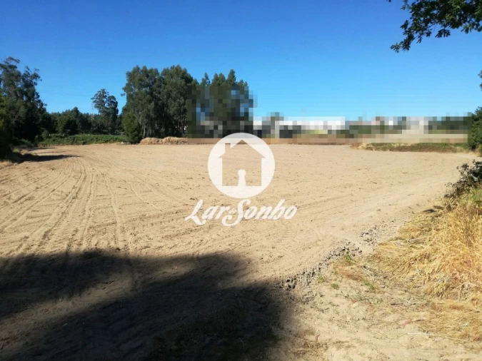 Terreno para Venda em Gião Foto 2