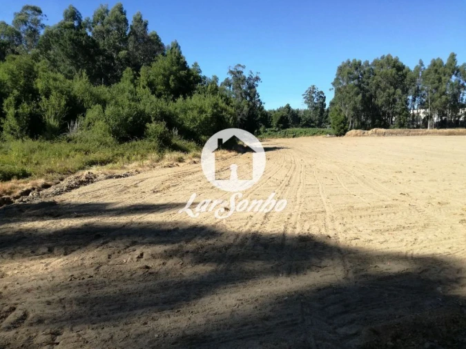 Terreno para Venda em Gião Foto 4