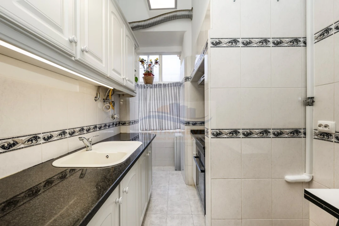 Apartamento T2 para Venda em Penha de França Foto 3