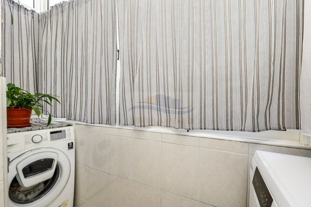 Apartamento T2 para Venda em Penha de França Foto 5