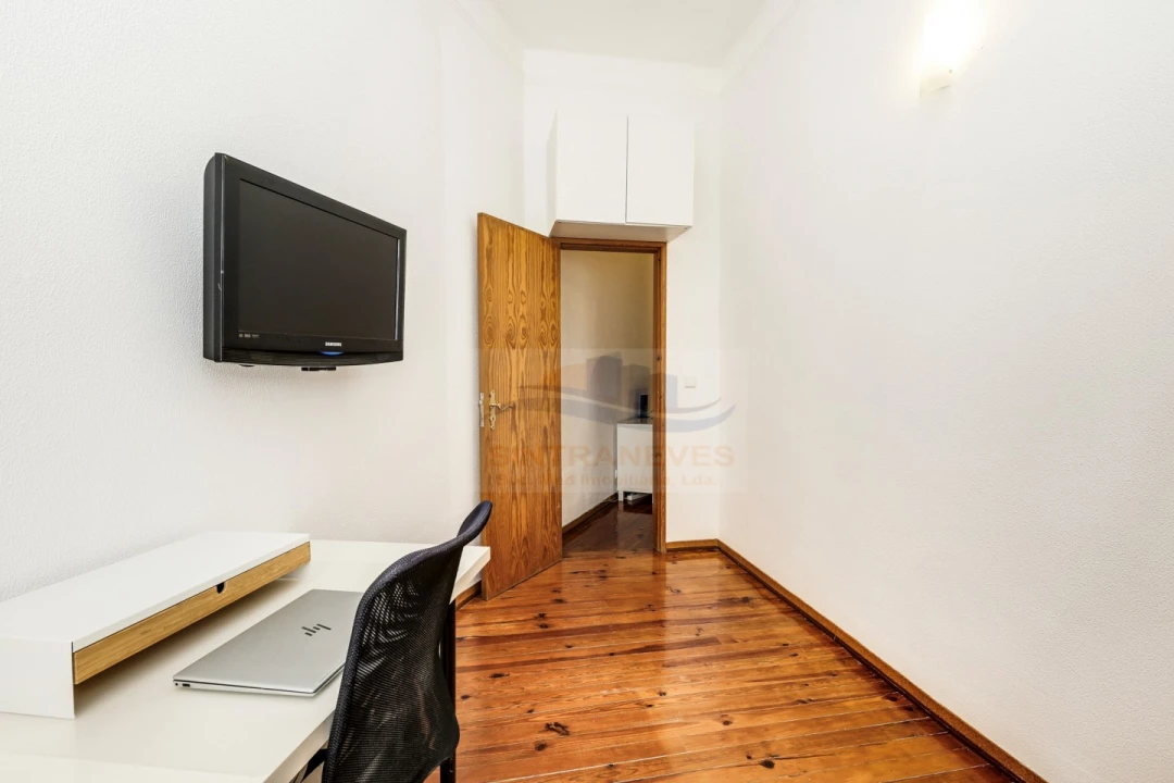 Apartamento T2 para Venda em Penha de França Foto 18