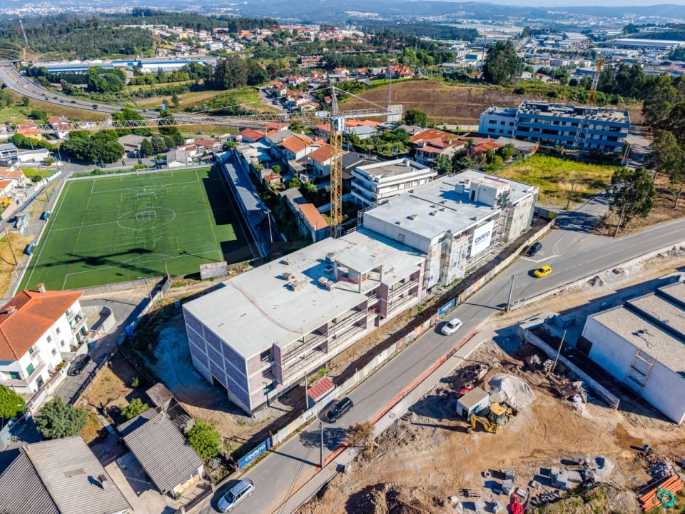 Apartamento T3 para Venda em Vila Nova de Famalicão e Calendário Foto 1