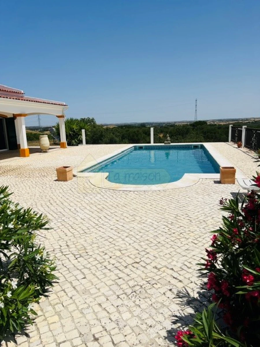 Moradia T4 para Venda em Ourique Foto 28